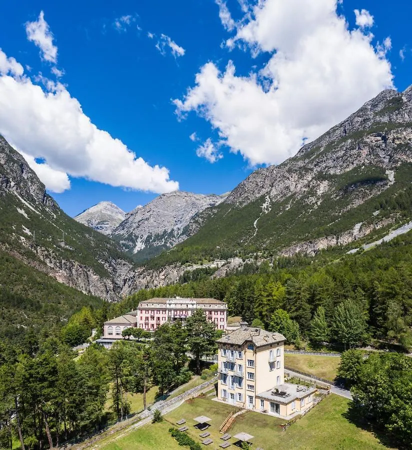 Qc Terme Grand Hotel Bagni Nuovi location