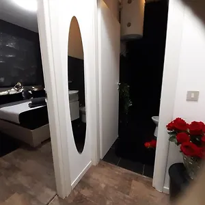 la-petite-maison-padova.hotelinveneto.com/